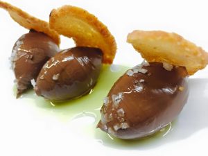 Chocolate, olive oil and salt Restaurant Narru