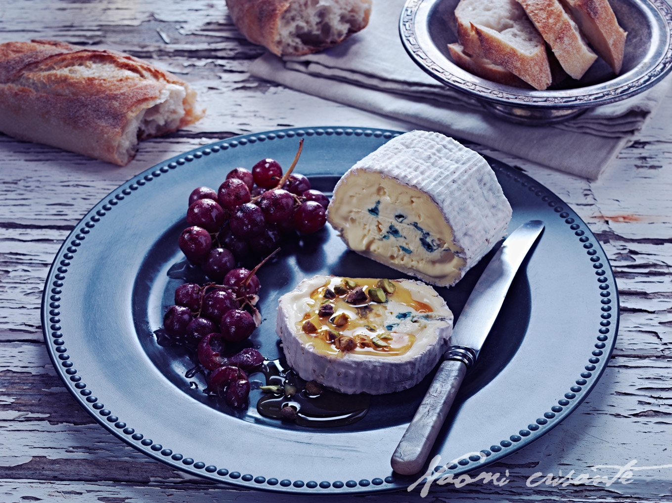 12084879-0096-triple_cream_blue_with_honeyed_pistachios_and_roasted_grapes