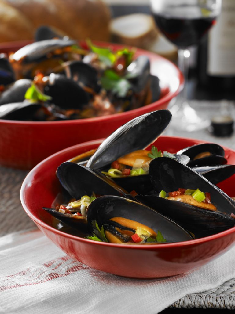 Red Wine Mussels with Leek and Pancetta